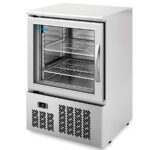 https://donbar.es/wp-content/uploads/2019/05/Escarchador-de-Copas-Acero-Inoxidable-1-puerta-de-Cristal-95-Litros-2-Estantes-Gama-ESC-570x600x850h-mm-ESC-50-CR-Infrico.jpg