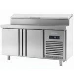 https://donbar.es/wp-content/uploads/2019/05/Mesa-Refrigerada-de-Acero-Inoxidable-para-ensalada-2-Puertas-de-Cristal-2-Estantes-25050-Litros-Gama-600-1468x600x1100h-mm-BMPP-1500-EN-Infrico.jpg