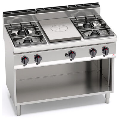 Cocina-4-Fuego-a-Gas-con-Placa-Radiante-+-Horno-GN-2-1-Modular-GAMA-Macros-700---1200x714x900h-mm-G7T4P4FM-BERTO’S