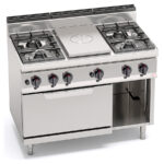 Cocina-4-Fuegos-a-Gas-con-Placa-Radiante-+-Horno-GN-2-1-Modular-GAMA-Macros-700---1200x714x900h-mm-G7T4P4F+FG-BERTO’S