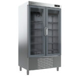 https://donbar.es/wp-content/uploads/2024/06/Armario-Expositor-Refrigerado-para-Pasteleria-Acero-Inoxidable-2-Puertas-de-Cristal-6-Estantes-895-Litros-Gama-400-900L-1124x775x2060h-mm-AN-902-CR-INFRICO.jpg