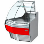 https://donbar.es/wp-content/uploads/2024/09/Vitrina-Expositora-Refrigerada-Angulo-90o-Modular-con-Reserva-Cristal-Curvo-Frio-Ventilado-Gama-Madrid-1326x1150x1290h-mm-VMfffD-90-AfA-RU-INFRICO.jpg