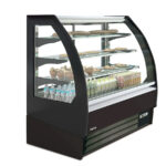 https://donbar.es/wp-content/uploads/2024/09/Vitrina-Expositora-Refrigerada-sin-Reserva-para-Pasteleria-Cristal-Curvo-274-Litros-2-Puertas-de-Cristal-3-Estantes-Gama-Ambar-938x810x1300h-mm-VBR-9-R-INFRICO.jpg