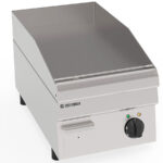 https://donbar.es/wp-content/uploads/2025/01/Fry-Top-Electrica-Placa-Lisa-Sobremesa-Gama-K60-350x600x300h-mm-T6FTL35E-INFRICO.jpg