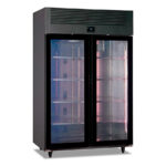 https://donbar.es/wp-content/uploads/2025/06/Armario-de-Maduracion-de-Carne-Negro-2-Puertas-de-Cristal-1010-Litros-8-Estantes-1280x800x1985h-mm-KAGER-2-Horekus.jpg
