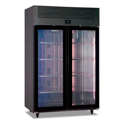 https://donbar.es/wp-content/uploads/2025/06/Armario-de-Maduracion-de-Carne-Negro-2-Puertas-de-Cristal-1010-Litros-8-Estantes-1280x800x1985h-mm-KAGER-2-Horekus.jpg