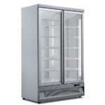 https://donbar.es/wp-content/uploads/2025/07/Armario-Expositor-de-Congelacion-Gris-2-Puertas-de-Cristal-930-Litros-5-Estantes-1253x760x1997h-mm-KMR-126-N-G-Horekus.jpg