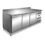 https://donbar.es/wp-content/uploads/2025/07/Mesa-Refrigerada-Acero-Inoxidable-3-Puertas-Opacas-309-Litros-1795x600x960h-mm-KBJ18-60-Horekus.jpg