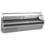 https://donbar.es/wp-content/uploads/2025/11/Vitrina-Expositora-Refrigerada-con-Reserva-para-Carniceria-y-Charcuteria-Cristal-Curvo-Evaporador-Estatico-Serie-VESPER-VE-9-C-2945x940x1235h-mm-VE-9-30-C-Docriluc.jpg