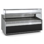 https://donbar.es/wp-content/uploads/2025/11/Vitrina-Expositora-Refrigerada-con-Reserva-para-Carniceria-y-Charcuteria-Cristal-Recto-Evaporador-Estatico-Serie-JUNIPER-VE-9-RC-1985x960x1235h-mm-VE-9-20-RC-DocrilucD.jpg