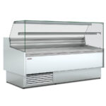 https://donbar.es/wp-content/uploads/2025/11/Vitrina-Expositora-Refrigerada-para-Carniceria-y-Charcuteria-sin-Reserva-Cristal-Recto-Evaporador-Estatico-Serie-CALYPSSO-VES-9-RR-P-1985X930x1235h-mm-VES-9-20-RR-P-EF-Docriluc.jpg