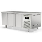 https://donbar.es/wp-content/uploads/2025/12/Mesa-Refrigerada-Acero-Inoxidable-3-Puertas-Opacas-562-Litros-Serie-ILUMIA-2020x800x850h-mm-MPR-200-Docriluc.jpg