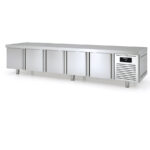 https://donbar.es/wp-content/uploads/2025/12/Mesa-Refrigerada-Acero-Inoxidable-5-Puertas-Opacas-5-Estantes-454-Litros-Serie-LUMINIS-2695x700x600h-mm-MKR-270-Docriluc.jpg