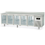 https://donbar.es/wp-content/uploads/2025/12/Mesa-Refrigerada-Acero-Inoxidable-GN-1-1-5-Puertas-de-Cristal-5-Estantes-686-Litros-Serie-CLARION-2695x700x850h-mm-MGRV-270-Docriluc.jpg