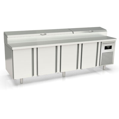 https://donbar.es/wp-content/uploads/2025/12/Mesa-Refrigerada-para-Ingredientes-10-Cubetas-GN-1-4-3-Puertas-Opacas-3-Estantes-562-Litros-Serie-ARGENTUM-2020x800x850h-mm-MIE-80-200-DocriluDc.jpg