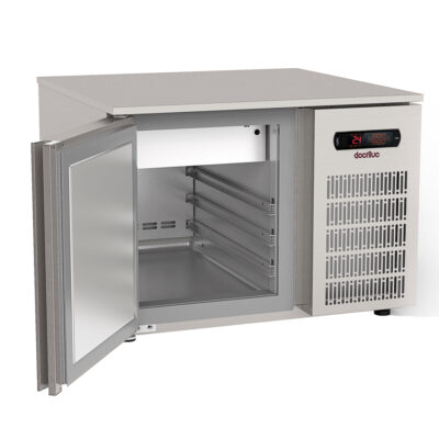 https://donbar.es/wp-content/uploads/2026/01/Abatidor-de-Temperatura-3-Bandejas-GN-1-1-40-Serie-DA-715x700x520h-mm-DA3N-S-DocriluFc.jpg