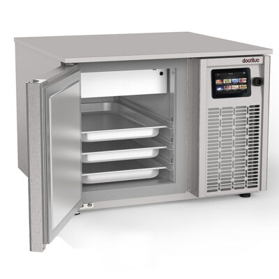 https://donbar.es/wp-content/uploads/2026/01/Abatidor-de-Temperatura-3-Bandejas-GN-1-1-40-Serie-DA3N-715x700x520h-mm-DA3N-Docriluc.jGpg_.jpg