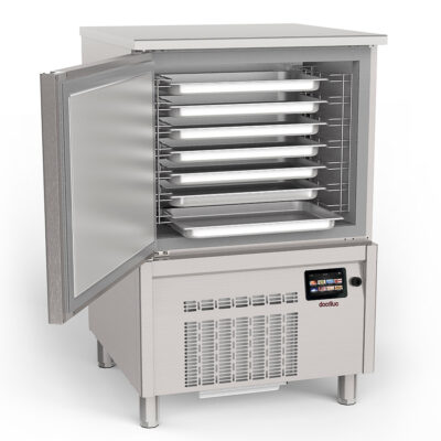 https://donbar.es/wp-content/uploads/2026/01/Abatidor-de-Temperatura-7-Bandejas-GN-1-1-40-7-Bandejas-60-x-40-Serie-DA7N-800x800x1240h-mm-DA7N-Docriluc.jpg