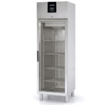 https://donbar.es/wp-content/uploads/2026/01/Armario-Expositor-Refrigerado-Acero-Inoxidable-1-Puerta-Opaca-3-Estantes-337-Litros-Serie-MIRAGE-1900x655x600h-mm-CAERV-401-Docriluc.jpg