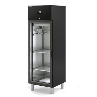 https://donbar.es/wp-content/uploads/2026/01/Armario-de-Maduracion-de-Carne-Negro-1-Puerta-de-Cristal-320-Litros-2-Estantes-Serie-VANTA-600x650x1900h-mm-DDA-400-NI-DocrilucF-1.jpg