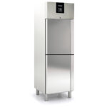 https://donbar.es/wp-content/uploads/2026/01/Armario-de-Refrigeracion-Acero-Inoxidable-2-Puertas-Opaca-3-Estantes-337-Litros-Serie-MIRAGE-1900x655x600h-mm-CAER-402-DocrilucV.jpg