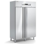 https://donbar.es/wp-content/uploads/2026/01/Armario-de-Refrigeracion-Acero-Inoxidable-2-Puertas-Opacas-6-Estantes-964-Litros-Serie-MIRAGE-1250x700x2040h-mm-CAGR-125-1-1-2-1-w.jpg