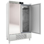 https://donbar.es/wp-content/uploads/2026/01/Armario-de-Refrigeracion-Acero-Inoxidable-2-Puertas-Opacas-979-Litros-6-Estantes-Serie-NIMBUS-2055x780x1240h-mm-CASRP-125-40-Docriluc.jpg