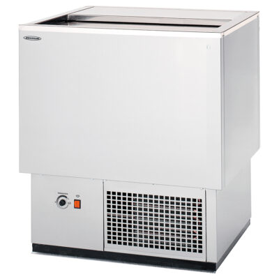 https://donbar.es/wp-content/uploads/2026/01/Botellero-en-Acero-Plastificado-Blanco-1-Puerta-Corredera-129-Litros-Serie-EBEG-705x545x840h-mm-EBEG-70-EA-DocrilucF.jpg