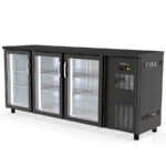 https://donbar.es/wp-content/uploads/2026/02/Armario-Expositor-Refrigerado-Negro-3-Puertas-de-Cristal-490-Litros-4-Estantes-Serie-DSB-2025x530x880h-mm-DSBE-200-Docriluc.jpg