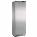 https://donbar.es/wp-content/uploads/2026/02/Armario-Refrigerado-Acero-Inoxidable-1-Puerta-Opaca-4-Estantes-308-Litros-590x645x1860-h-mm-CSB-ARV-430-PO-INOX-CISABA.jpg