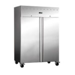 https://donbar.es/wp-content/uploads/2026/02/Armario-de-Refrigeracion-Acero-Inoxidable-2-Puertas-Opacas-1476-Litros-1480x830x1989h-mm-GN1410TN-HS.jpg