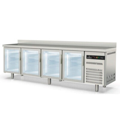 https://donbar.es/wp-content/uploads/2026/03/Mesa-Refrigerada-Acero-Inoxidable-4-Puertas-de-Cristal-300-Litros-2360x600x860h-mm-CSB-600-2500-C-PC-CISABA.jpg