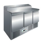 https://donbar.es/wp-content/uploads/2026/03/Mesa-Refrigerada-para-Ingredientes-GN-1-6-3-Puertas-Opacas-400-Litros-1365x700x1010h-mm-GFX68-GASFRIT.jpg