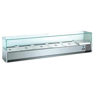 https://donbar.es/wp-content/uploads/2026/03/Vitrina-de-Ingredientes-Refrigerada-Sobremesa-5-Cubetas-GN-1-3-150-1-Cubeta-GN-1-2-150-Cupula-de-Cristal-1500x380x440h-mm-GFX62-GASFRIT.jpg