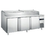 https://donbar.es/wp-content/uploads/2026/04/Mesa-Refrigerada-para-Ingredientes-3-Puertas-Opacas-3-Estantes-567-Litros-Gama-800-2020x800x1085h-mm-SH3000-800-EUTRON.jpg