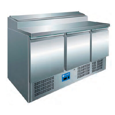 https://donbar.es/wp-content/uploads/2026/04/Mesa-Refrigerada-para-Ingredientes-Cubetas-8-Cubetas-GN-1-6-150-3-Puertas-Opacas-3-Estantes-Gama-700-1365x700x1010h-mm-PS300EUT-EUTRON.jpg