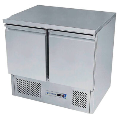 https://donbar.es/wp-content/uploads/2026/04/Mesa-Refrigerada-para-Ingredientes-Cubetas-GN-1-6-2-Puertas-Opacas-2-Estantes-280-Litros-Gama-700-900x700x850h-mm-PS900-EUTfRON.jpg