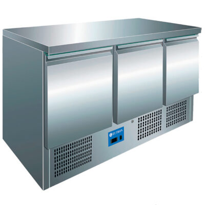 https://donbar.es/wp-content/uploads/2026/04/Mesa-Refrigerada-para-Ingredientes-Cubetas-GN-1-6-3-Puertas-Opacas-3-Estantes-368-Litros-Gama-700-1365x700x850h-mm-S903TOP-S-S-EUTRON.jpg