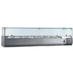 https://donbar.es/wp-content/uploads/2026/04/Vitrina-de-Ingredientes-Refrigerada-Sobremesa-4-Cubetas-G1-3-1-Cubeta-GN1-2-Cupula-de-Cristal-1400x395x435h-mm-VR-1400-EUTRON.jpg