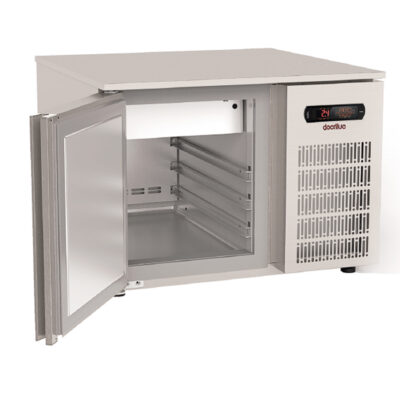 https://donbar.es/wp-content/uploads/2026/09/Abatidor-de-Temperatura-3-Bandejas-GN-1-1-40-Gama-141-DAN-S-715x700x520h-mm-DA3N-S-Docriluc.jpg
