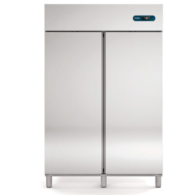https://donbar.es/wp-content/uploads/2026/09/Armario-Refrigerado-Acero-Inoxidable-2-Puertas-Opacas-6-Estantes-1404-Litros-Gama-ERC-1002-1370x850x2130h-mm-ERCG-1002-2-Docriluc.jpg