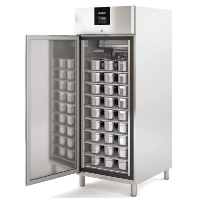 https://donbar.es/wp-content/uploads/2026/09/Armario-de-Congelacion-Acero-Inoxidable-1-Puerta-Opaca-6-Estantes-565-Litros-Gama-MIRAGE-CAGR-680x853x2130h-mm-CAGR-75-1-IC-Docriluc.jpg