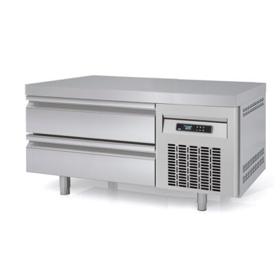 https://donbar.es/wp-content/uploads/2026/09/Mesa-Baja-Refrigerada-Acero-Inoxidable-2-Cajones-169-Litros-Gama-US-RANGE-DKBR-1210x700x600h-eDKBR-47-Docriluc.jpg