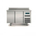 https://donbar.es/wp-content/uploads/2026/09/Mesa-Refrigerada-Acero-Inoxidable-2-Puertas-Opacas-2-Estantes-245-Litros-Gama-ERMS-1495x600x850h-mm-ERMS-150-Docriluc.jpg