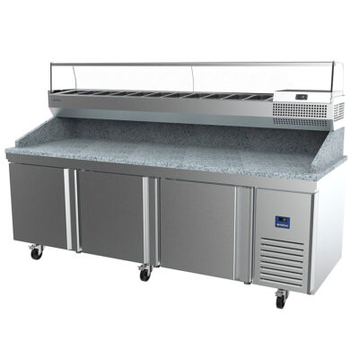 https://donbar.es/wp-content/uploads/2026/09/Mesa-Refrigerada-Preparacion-de-Pizzas-Acero-Inoxidable-con-Encimera-de-Granito-10-Cubetas-GN-1-3-3-Puertas-Opacas-6-Estantes-765-Litros-Gama-GT-COMBO-2370x830x1508h-mm-MR-93-GT-COMBO-Infrico.jpg