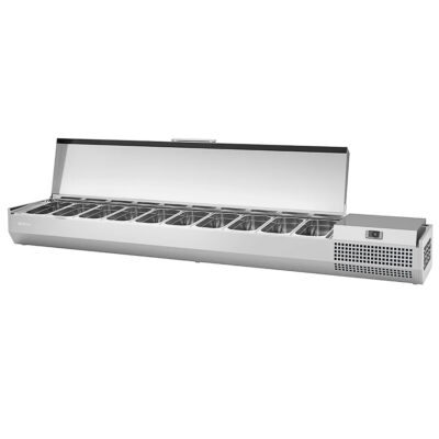 https://donbar.es/wp-content/uploads/2026/10/Vitrina-Expositora-Refrigerada-para-Ingredientes-1-Cuba-GN-1-2-3-Cubetas-GN-1-3-Cupula-de-Cristal-Gama-VIP-1328x413x450h-mm-VIP-133d0-1-3-C-Infrico.jpg